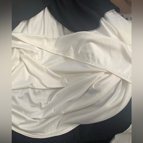 Ann Taylor NWT colorblock handkerchief hem black/white dress Size 10 - Picture 7 of 14